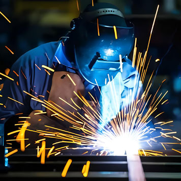Comparing Manual vs. Automated Welding: Pros, Cons, and Cost Analysis